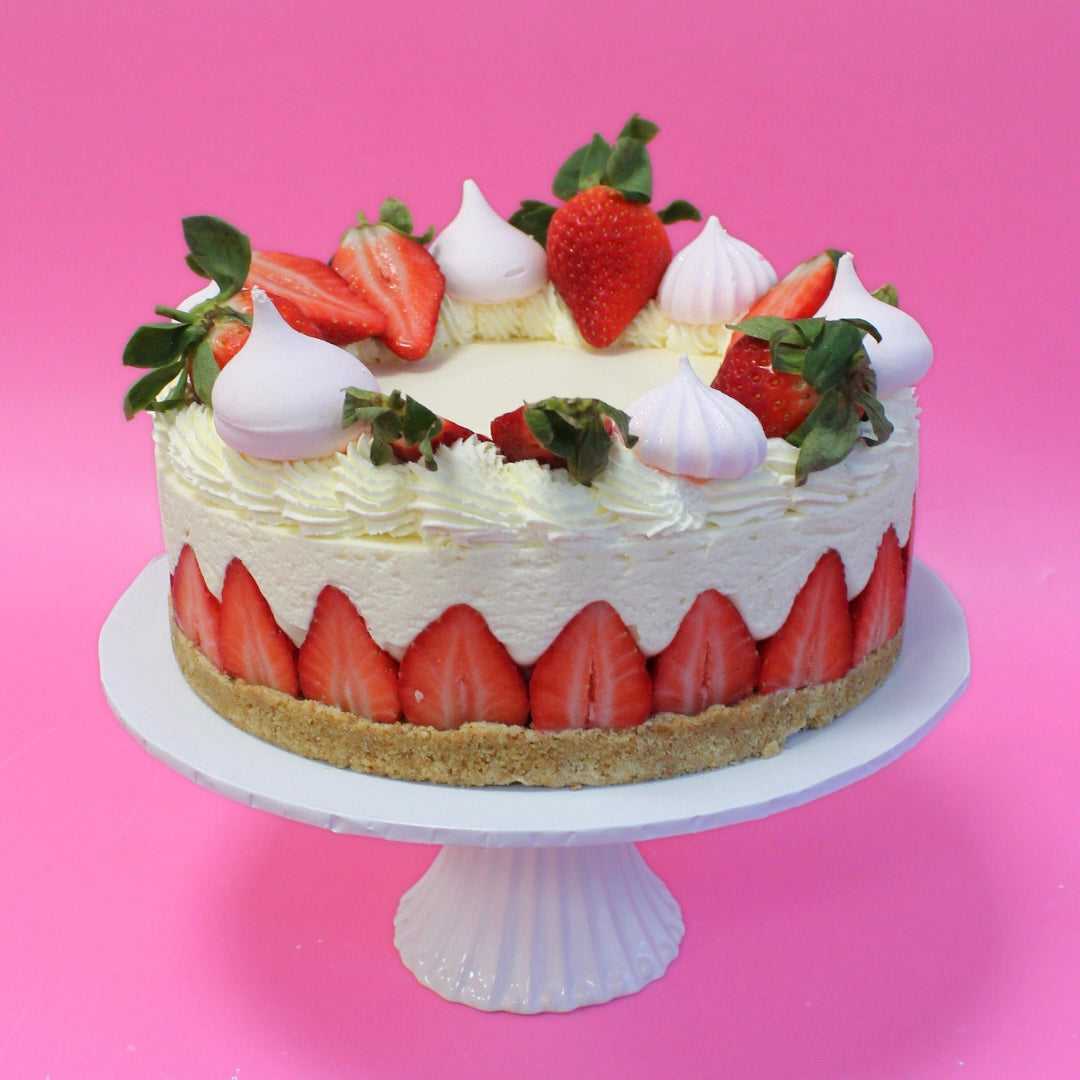 Luxury Strawberry Cheesecake | Love Lily Cakes